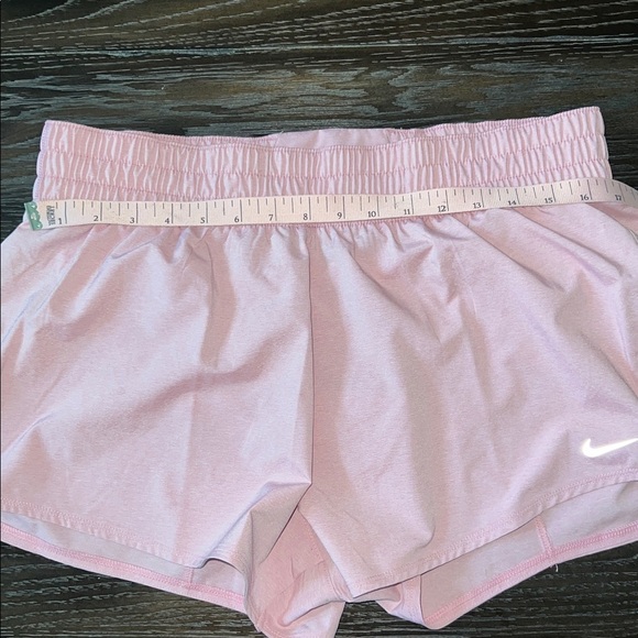 Nike dri fit light pink running shorts Large built in underwear - Picture 8 of 10